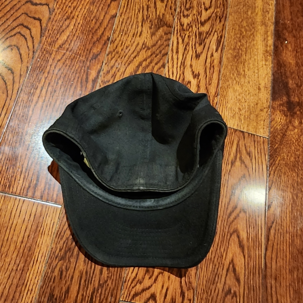 Volcom Hat - Picture 2 of 5